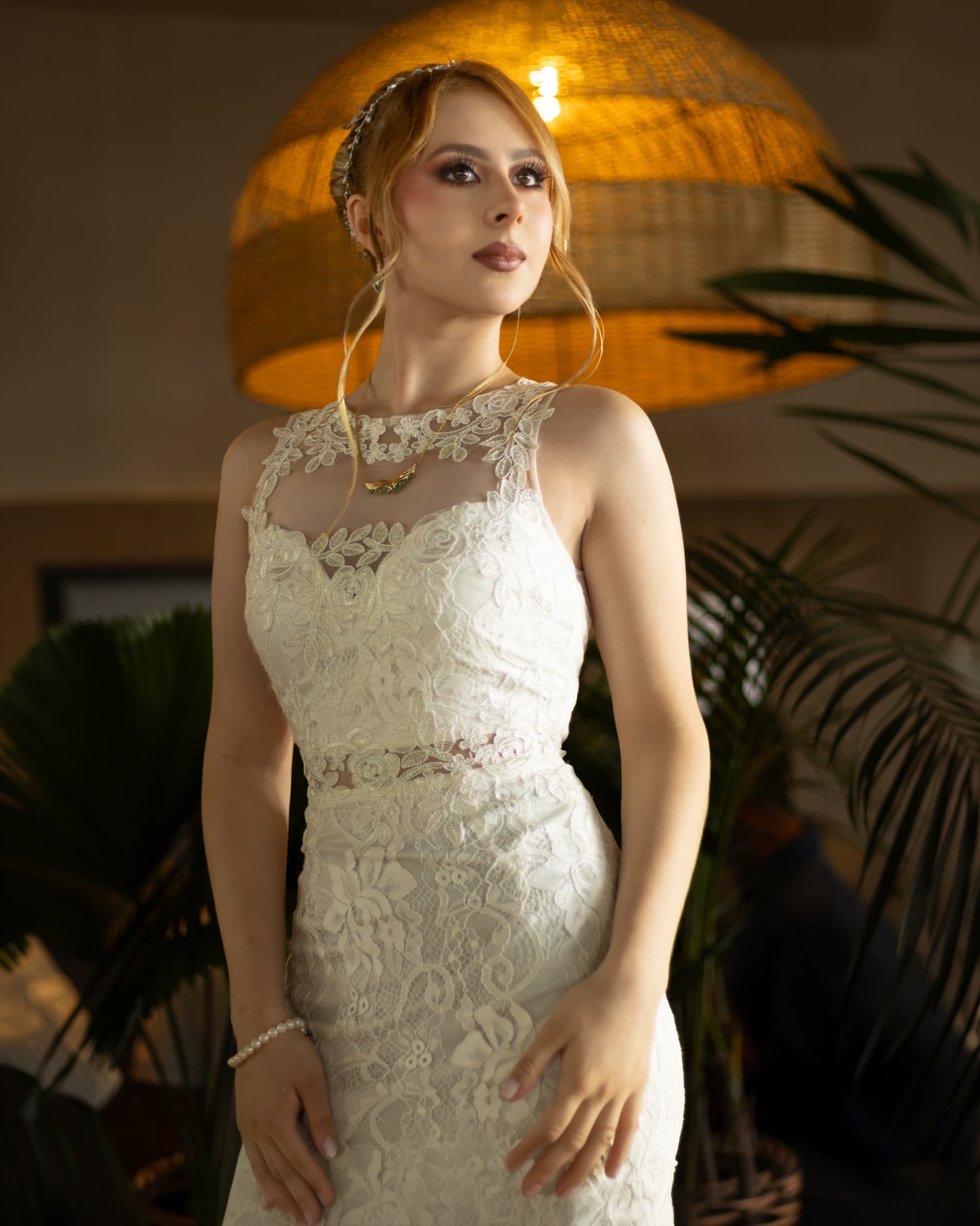 Novia con luz dorada, sesión real de Velozza